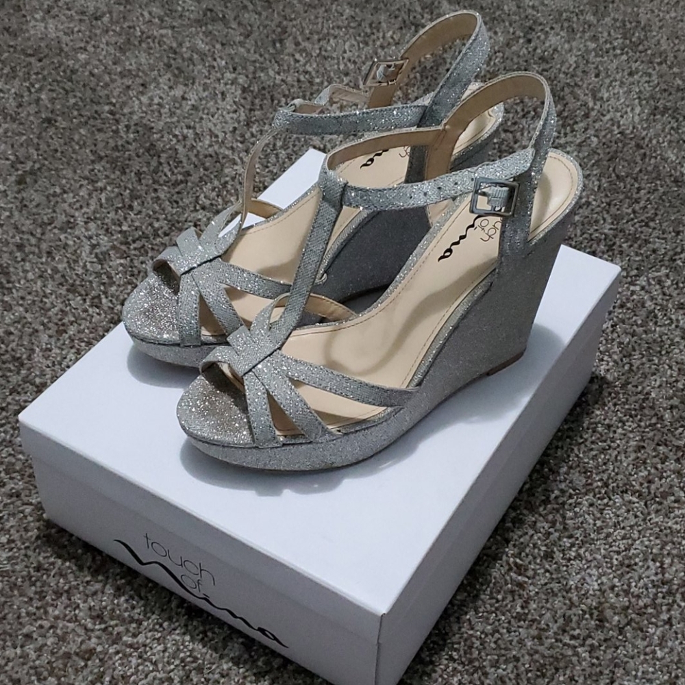 Touch of Nina Wedges